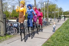 STILTLIFE-StreeeTTheater-Drunk-Punch-Love-7-maurice-