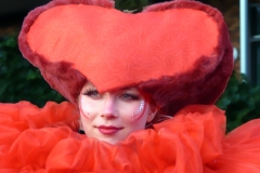 STILTLIFE-StreeTTheater-HEARTs-1