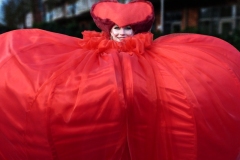 STILTLIFE-StreeTTheater-HEARTs-2