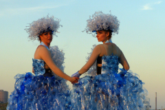 STILTLIFE-StreeTTheater-PLASTIC-not-so-FANTASTIC-7-klein