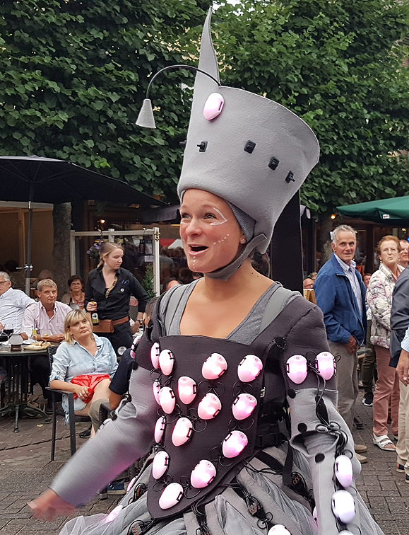 Lieke, Actrice en Zangeres